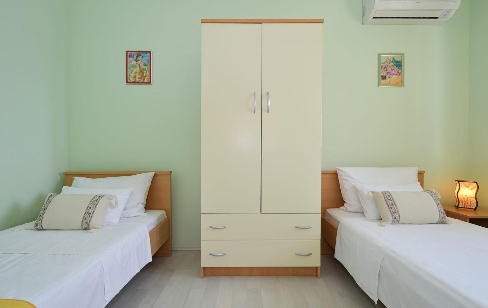 Apartments Santo Trogir - Okrug Gornji Exterior foto
