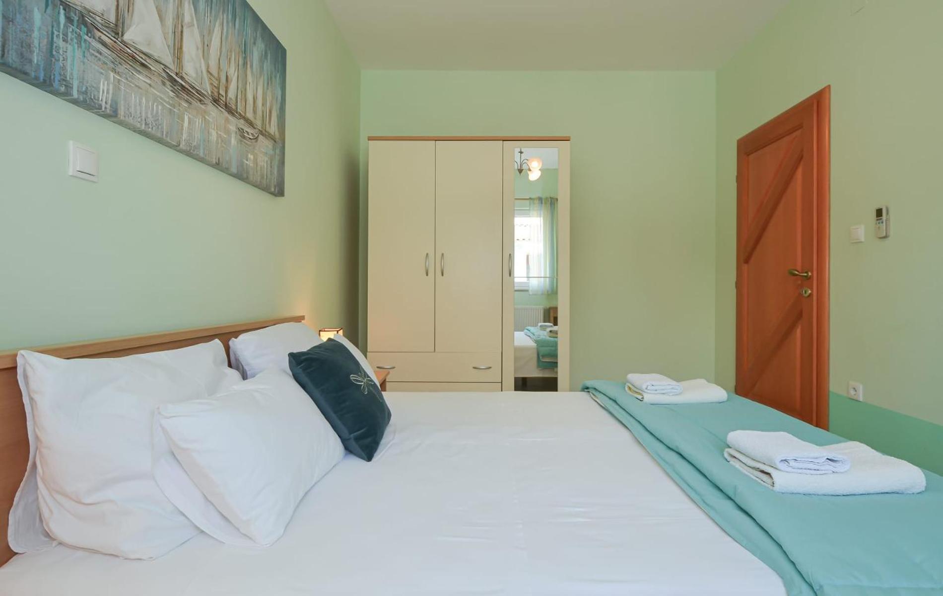 Apartments Santo Trogir - Okrug Gornji Exterior foto
